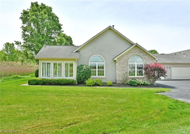2nd image of 1103 Willow Brook Dr Ne, Warren, OH 44483 | MLS# 5213434