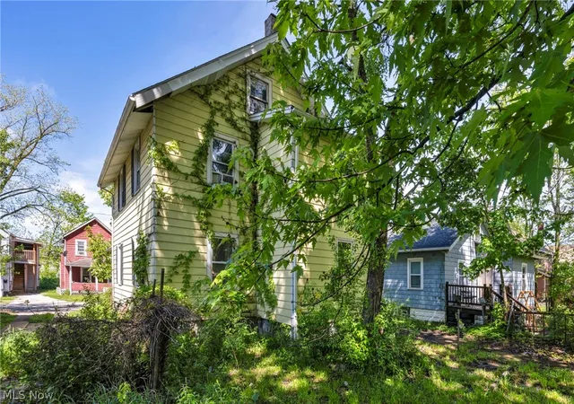 5th image of 132 Irondale St, Elyria, OH 44035 | MLS# 5208107