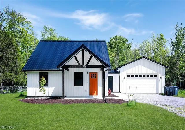 Homes for sale in Oberlin, OH | 178 W Lincoln St, Oberlin, OH 44074 | MLS# 5211434