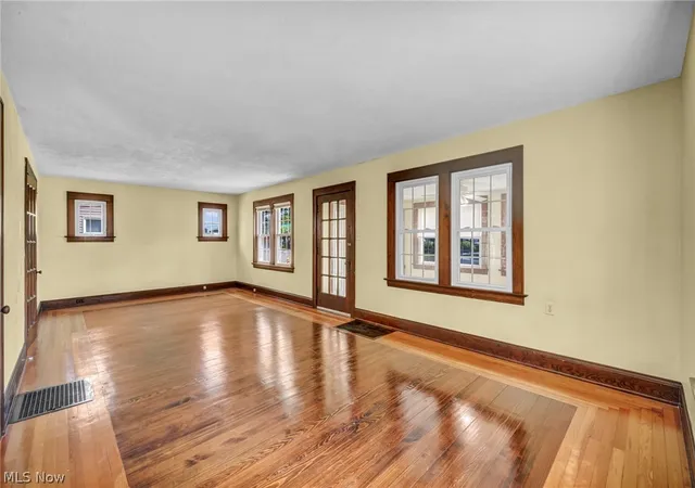 5th image of 6504 Som Center Rd, Solon, OH 44139 | MLS# 5208025