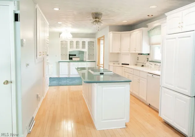 2nd image of 193 Greentree Dr, Saint Clairsville, OH 43950 | MLS# 5213800