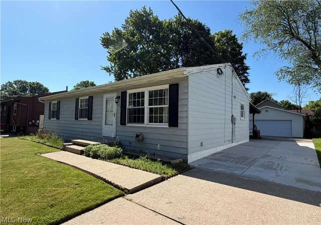2nd image of 894 Jean Ave, Akron, OH 44310 | MLS# 5213717