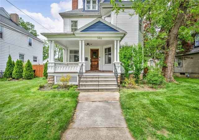 Photo 3 of Single family home for sale at 146 Harrison St, Elyria, OH 44035 | MLS# 5213791 | Listing updated on 2026-10-02