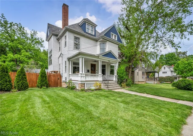 Photo 4 of Single family home for sale at 146 Harrison St, Elyria, OH 44035 | MLS# 5213791 | Listing updated on 2026-10-02