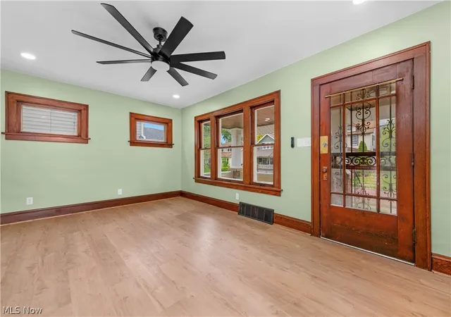 Homes for sale in Cleveland, OH | 4418 Broadale Rd, Cleveland, OH 44109 | MLS# 5211369