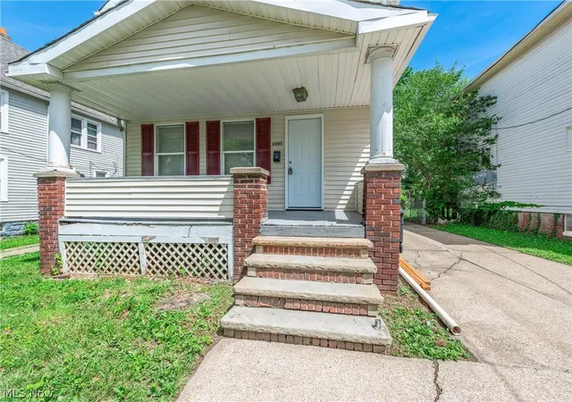 Homes for sale in Cleveland, OH | 8005 Vineyard Ave, Cleveland, OH 44105 | MLS# 5213491