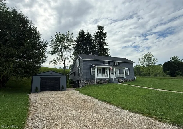 Homes for sale in Dover, OH | 4528 Gintz Rd Ne, Dover, OH 44622 | MLS# 5213768