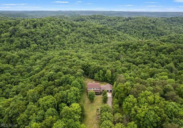 Photo 1 of Single family home for sale at 3720 Chesterville Rd, Mineral Wells, WV 26150 | MLS# 5210808 | Listing updated on 2026-08-04