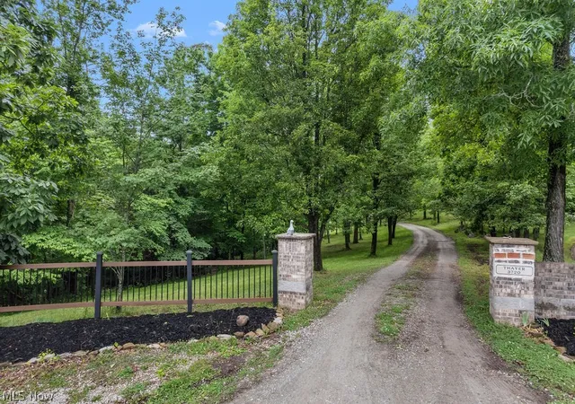 Homes for sale in Mineral Wells, WV | 3720 Chesterville Rd, Mineral Wells, WV 26150 | MLS# 5210808