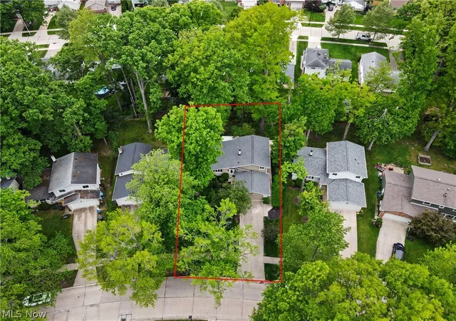 Photo 3 of Single family home for sale at 6536 Duneden Ave, Solon, OH 44139 | MLS# 5211116 | Listing updated on 2026-07-20