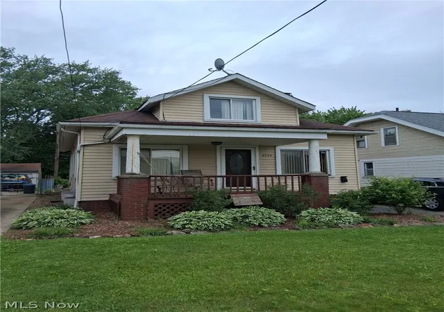 Homes for sale in Cleveland, OH | 3734 W 128th St, Cleveland, OH 44111 | MLS# 5213983