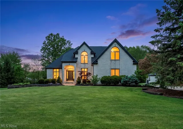 Homes for sale in Brecksville, OH | 9871 Highland Dr, Brecksville, OH 44141 | MLS# 5213926