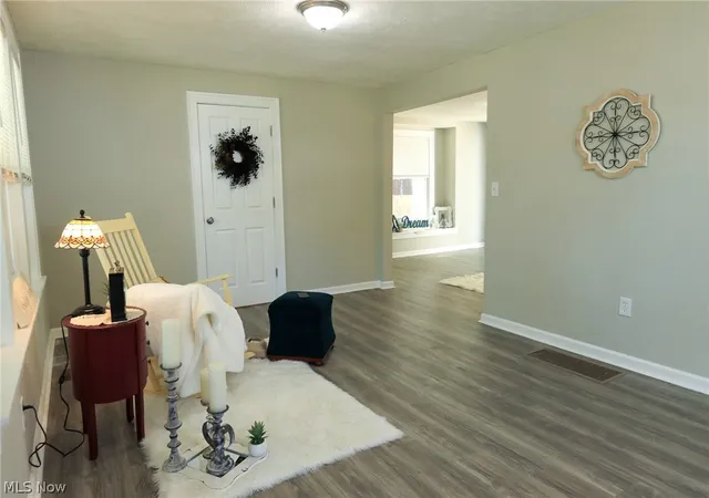 4th image of 427 South St, Fairport Harbor, OH 44077 | MLS# 5214049