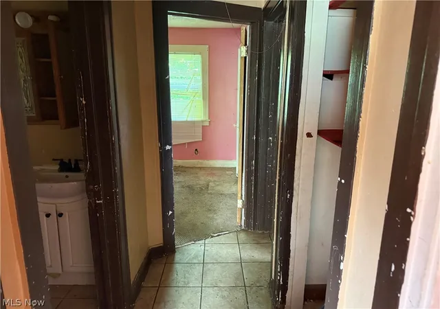 5th image of 3684 E 105Th St, Cleveland, OH 44105 | MLS# 5214090
