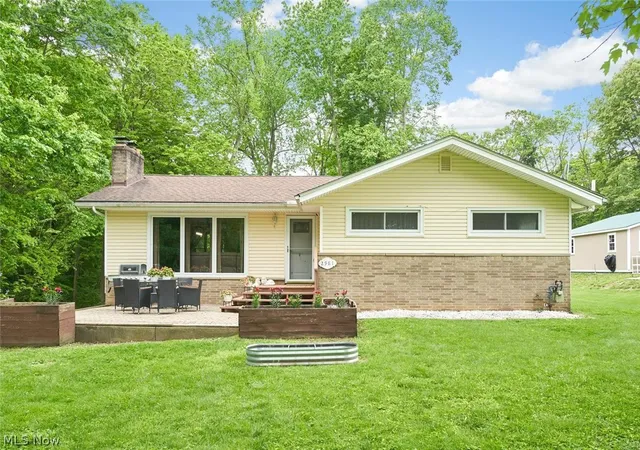Homes for sale in Mogadore, OH | 2981 Reservoir Dr, Mogadore, OH 44260 | MLS# 5213481