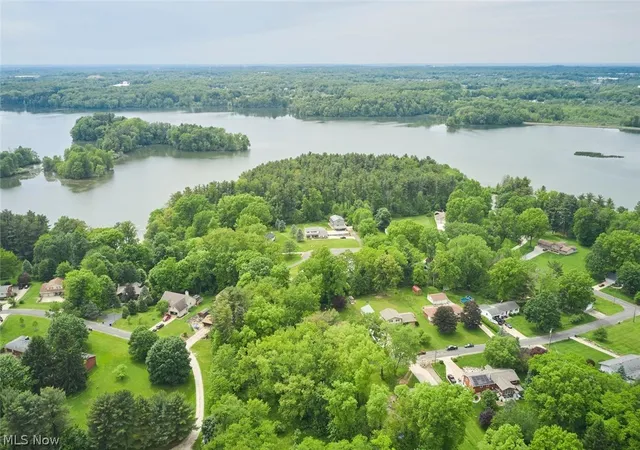 Homes for sale in Mogadore, OH | 2981 Reservoir Dr, Mogadore, OH 44260 | MLS# 5213481