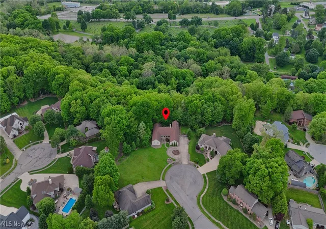 Photo 2 of Single family home for sale at 1751 Squaw Crk Dr, Girard, OH 44420 | MLS# 5214099 | Listing updated on 2026-09-16