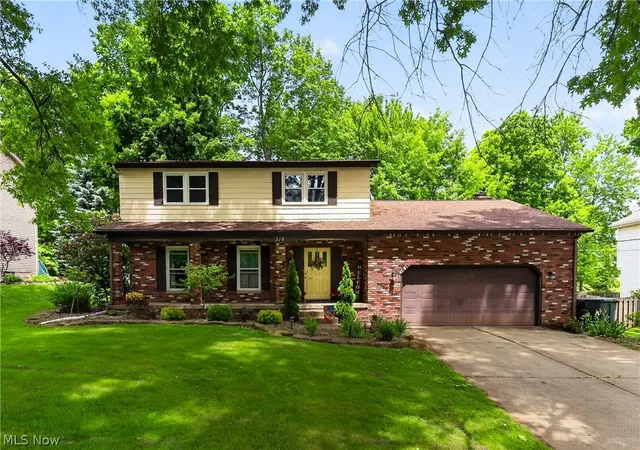 1st image of 318 Ingram Dr, Youngstown, OH 44512 | MLS# 5213844