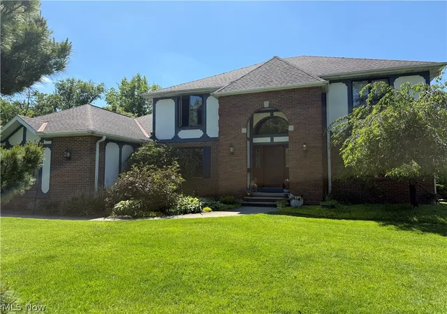 Homes for sale in Middleburg Heights, OH | 7432 Baldwin Creek Dr, Middleburg Heights, OH 44130 | MLS# 5213367