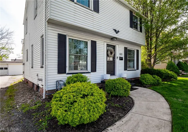 Homes for sale in Parma Heights, OH | 6711 Parma Park Blvd, Parma Heights, OH 44130 | MLS# 5214036