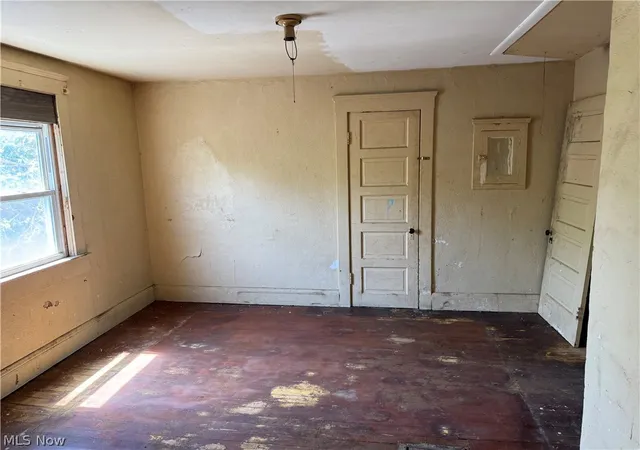 11th image of 3921 Poe Ave, Cleveland, OH 44109 | MLS# 5214010