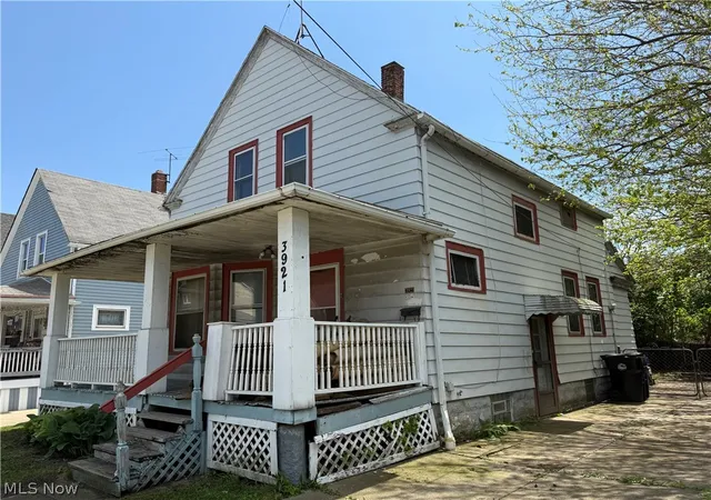 2nd image of 3921 Poe Ave, Cleveland, OH 44109 | MLS# 5214010