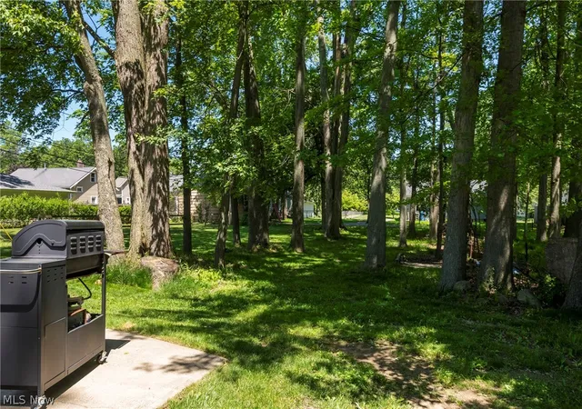 Homes for sale in North Olmsted, OH | 23630 Carriage Ln, North Olmsted, OH 44070 | MLS# 5214144
