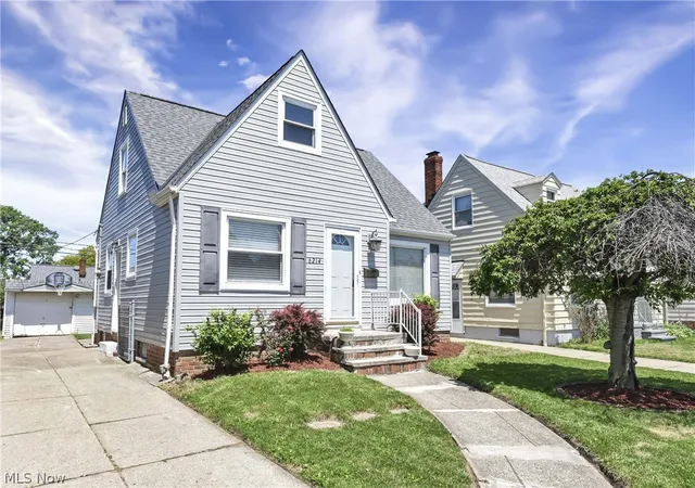 Photo 1 of Single family home for sale at 6214 Snow Rd, Cleveland, OH 44129 | MLS# 5213457 | Listing updated on 2026-07-13