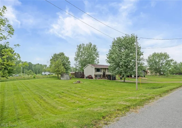 3rd image of 2142 Tarragon Dr, West Salem, OH 44287 | MLS# 5214250