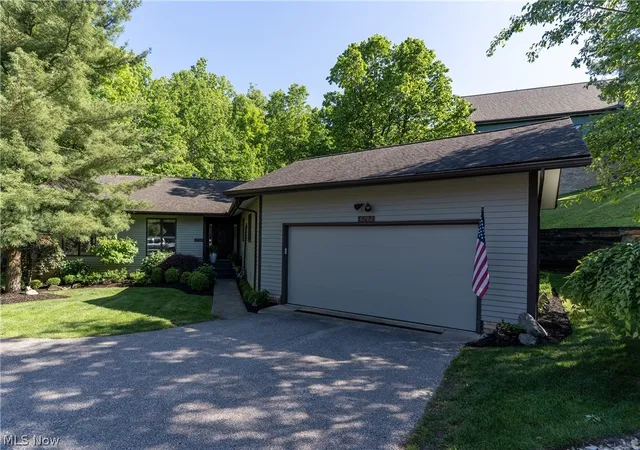Homes for sale in Brecksville, OH | 6782 Windward Hills Dr, Brecksville, OH 44141 | MLS# 5214124