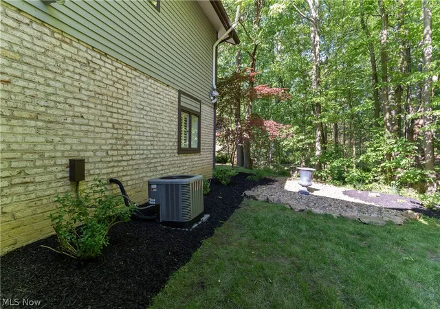 Homes for sale in Brecksville, OH | 6782 Windward Hills Dr, Brecksville, OH 44141 | MLS# 5214124
