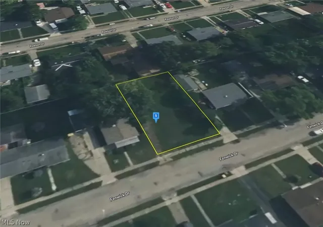 Homes for sale in New Carlisle, OH | 317 Fenwick Dr, New Carlisle, OH 45344 | MLS# 5214312