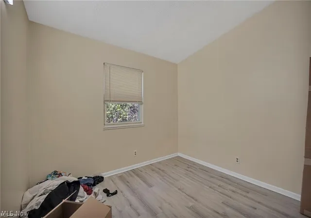 Listing Photo 5 - Condo for sale in building located at 1933 Preston Ave, Akron, OH 44305