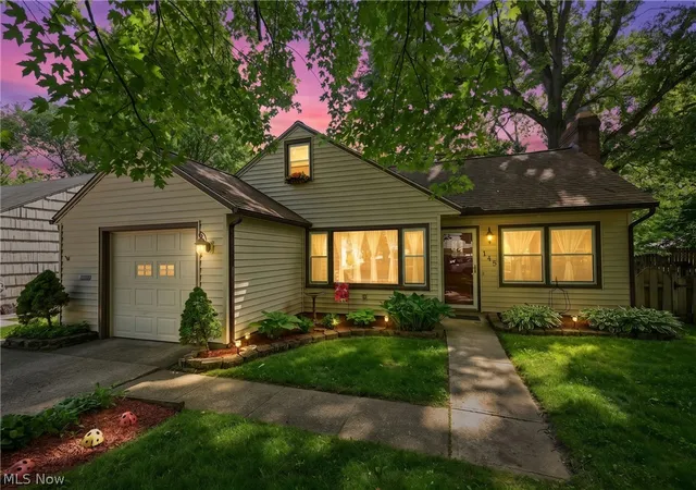 Homes for sale in Berea, OH | 145 Edgewood Dr, Berea, OH 44017 | MLS# 5210572