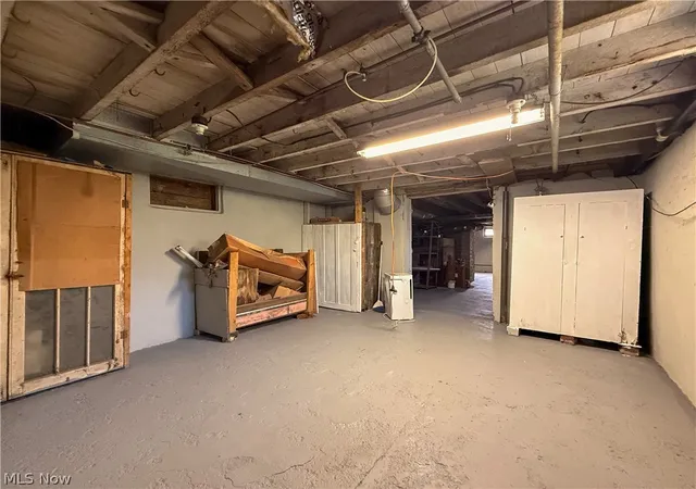 Photo 35 of Single family home for sale at 323 S Huntington St, Medina, OH 44256 | MLS# 5214234 | Listing updated on 2026-08-27