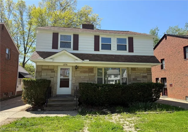 Homes for sale in South Euclid, OH | 3774 Princeton Blvd, South Euclid, OH 44121 | MLS# 5214029