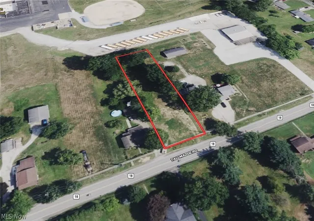 Homes for sale in Rootstown, OH | 4227 Tallmadge Rd, Rootstown, OH 44272 | MLS# 5214426