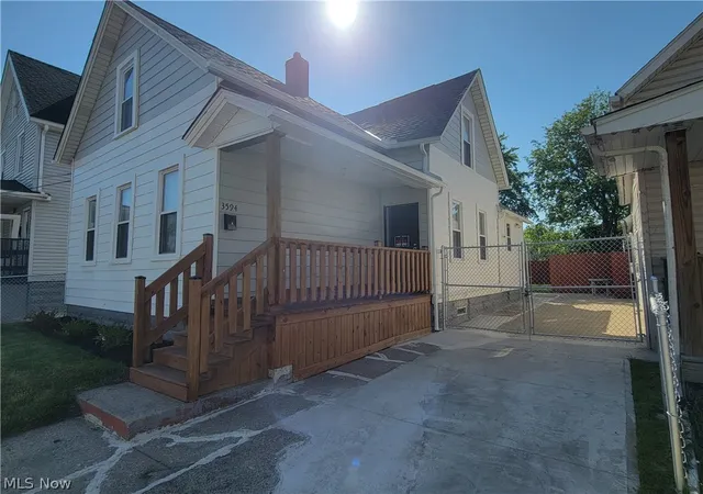 Homes for sale in Cleveland, OH | 3594 W 60th St, Cleveland, OH 44102 | MLS# 5214456