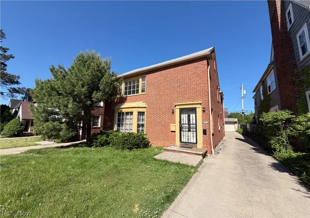 Homes for sale in Shaker Heights, OH | 3561 Daleford Rd, Shaker Heights, OH 44122 | MLS# 5214477