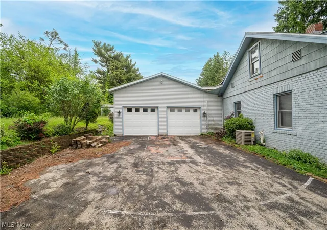 2nd image of 1953 Lawn Ave, Lowellville, OH 44436 | MLS# 5214483