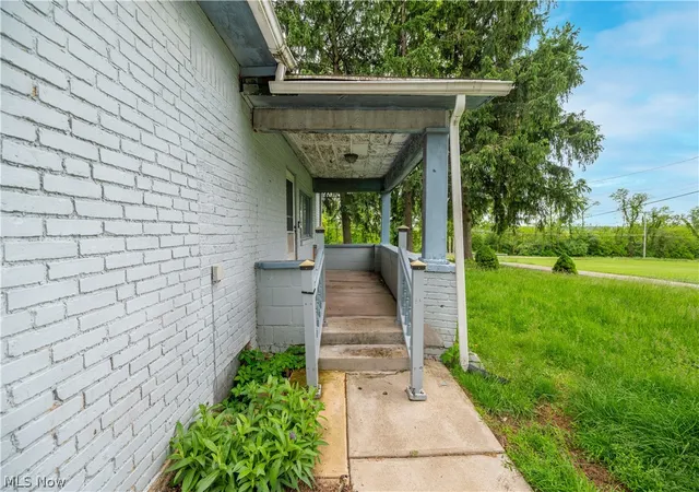 36th image of 1953 Lawn Ave, Lowellville, OH 44436 | MLS# 5214483
