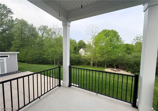 Photo 3 of Single family home for sale at 996 Ashley Taylor Ct, Wadsworth, OH 44281 | MLS# 5214498 | Listing updated on 2026-09-01