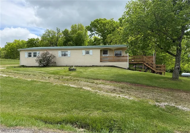 Homes for sale in Senecaville, OH | 54552 Sarahsville Rd, Senecaville, OH 43780 | MLS# 5214506