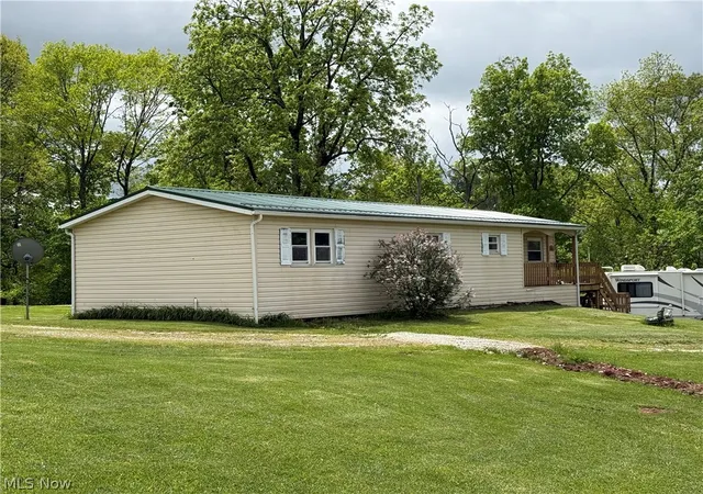 Homes for sale in Senecaville, OH | 54552 Sarahsville Rd, Senecaville, OH 43780 | MLS# 5214506