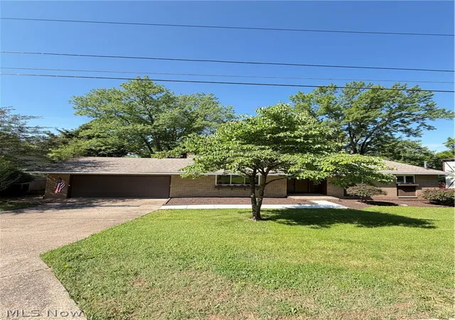 Photo 1 of Single family home for sale at 60 Canterbury Dr, Parkersburg, WV 26104 | MLS# 5214525 | Listing updated on 2026-07-24