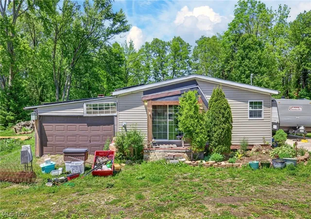 Homes for sale in North Canton, OH | 3359 Orion St Nw, North Canton, OH 44720 | MLS# 5214449