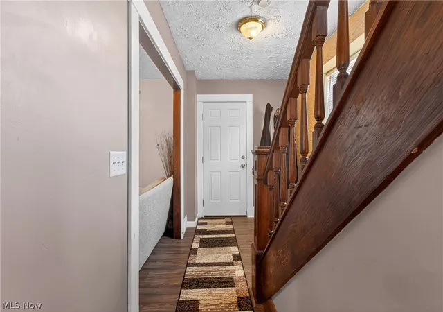 image of 1303 Tremont Ave Sw, Massillon, OH 44647 | MLS# 5214557