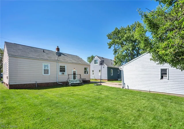 23rd image of 28815 Alton Rd, Wickliffe, OH 44092 | MLS# 5214385