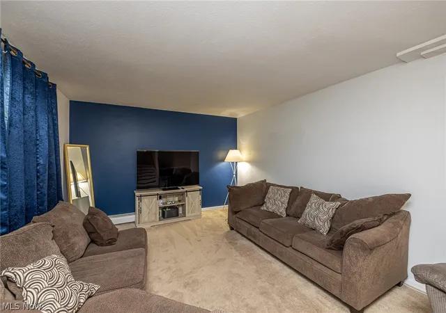 Homes for sale in Mentor, OH | 7711 King Memorial Rd, Mentor, OH 44060 | MLS# 5214581