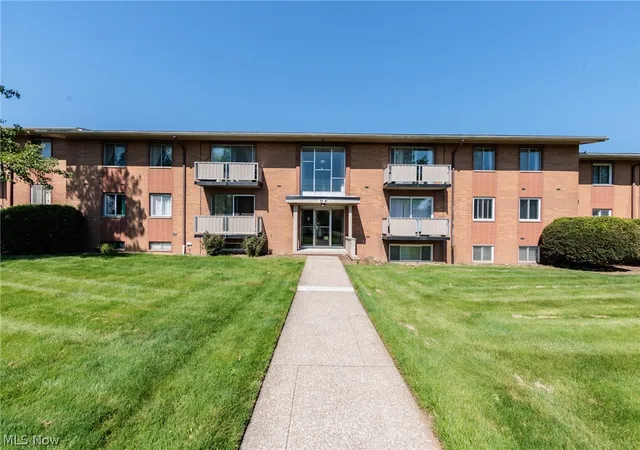1st image of 21841 River Oaks Dr #B5, Rocky River, OH 44116 | MLS# 5212898